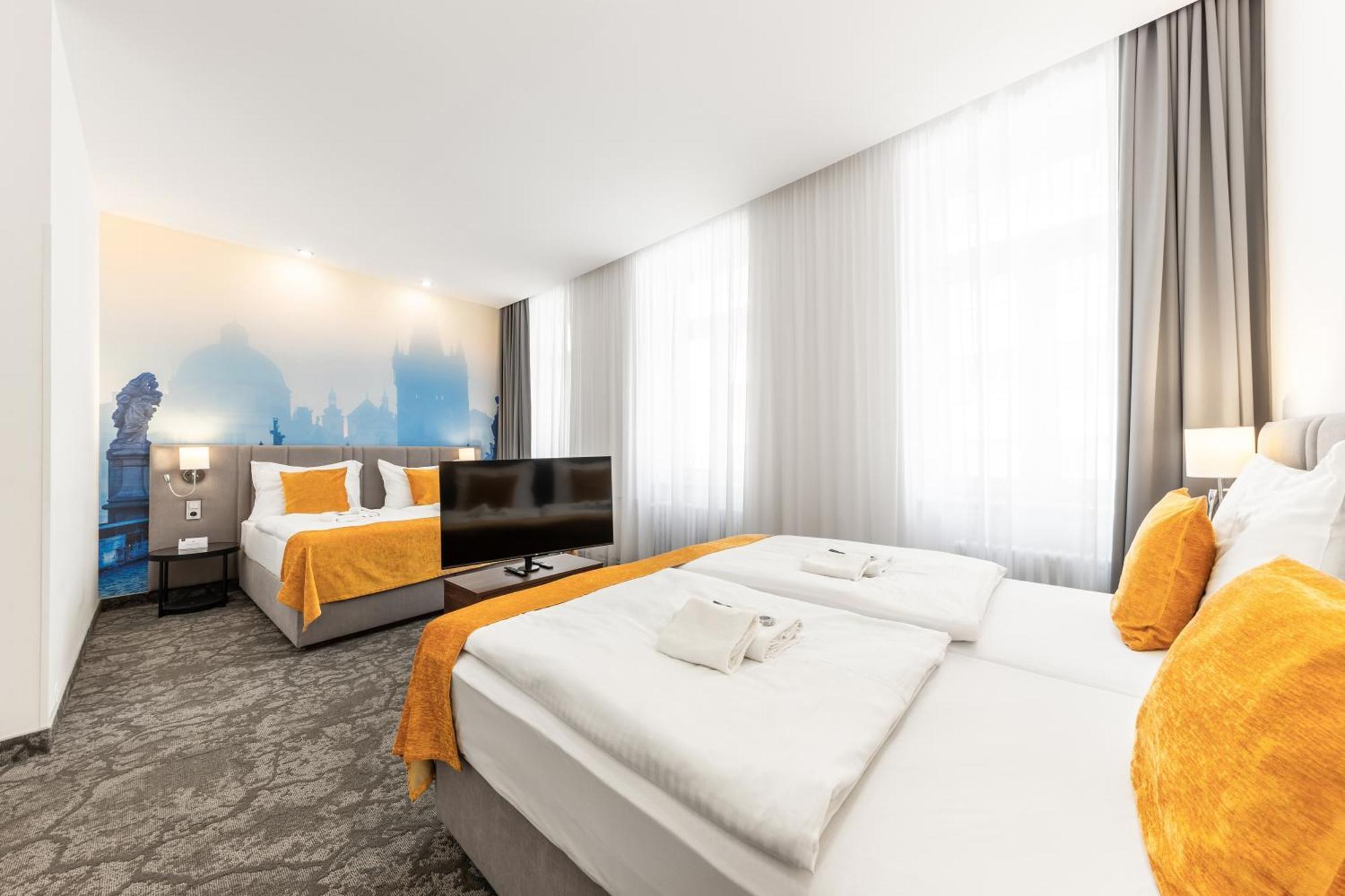 A1 Royal Plaza Hotel Praha Bagian luar foto